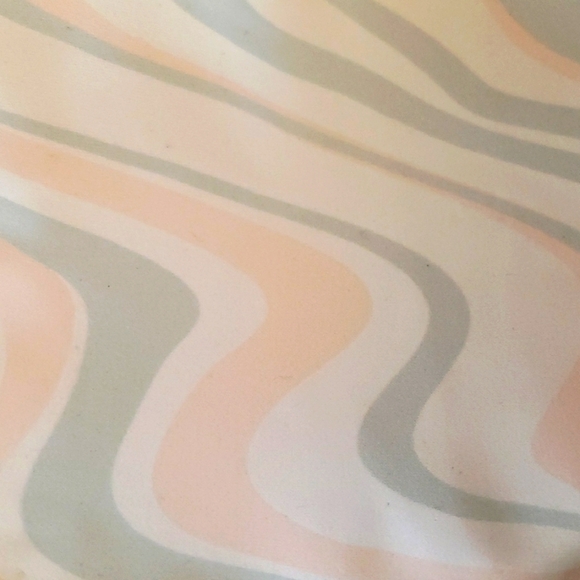 Shade & Shore™ White/Airy Green and Peach Wave Ruffle Cheeky Bikini Set Size M - Picture 3 of 12